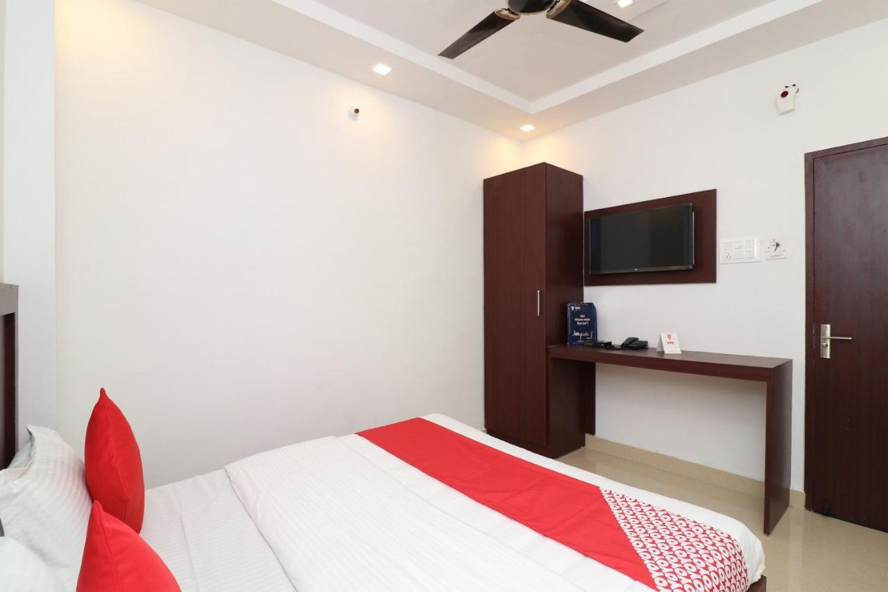 Oyo 1021 Hotel Gayatri Residency Tirath Exteriér fotografie