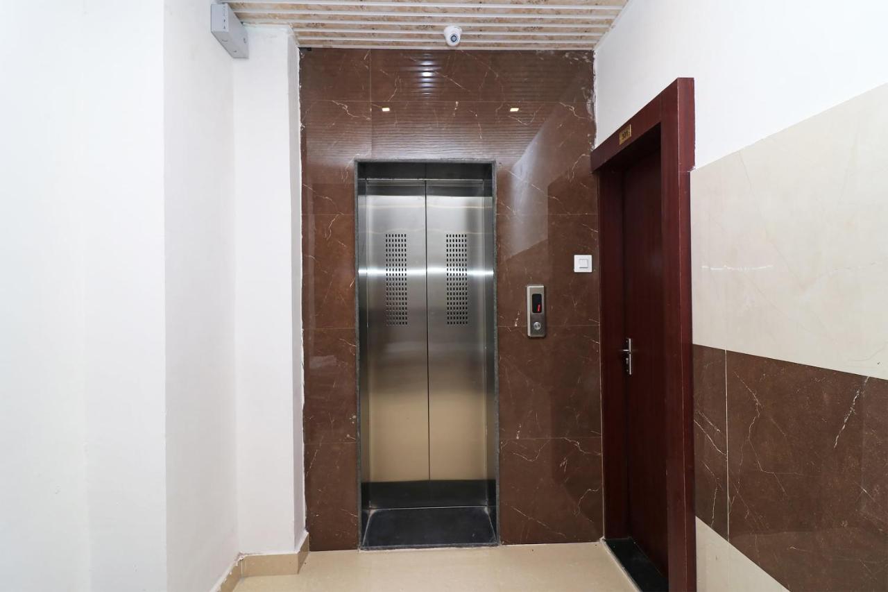 Oyo 1021 Hotel Gayatri Residency Tirath Exteriér fotografie