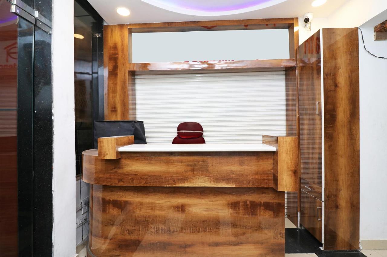 Oyo 1021 Hotel Gayatri Residency Tirath Exteriér fotografie