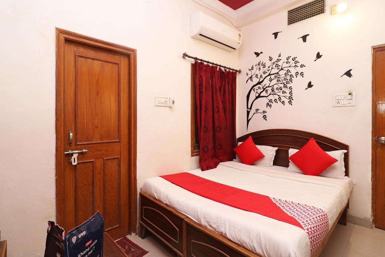 Oyo 1021 Hotel Gayatri Residency Tirath Exteriér fotografie