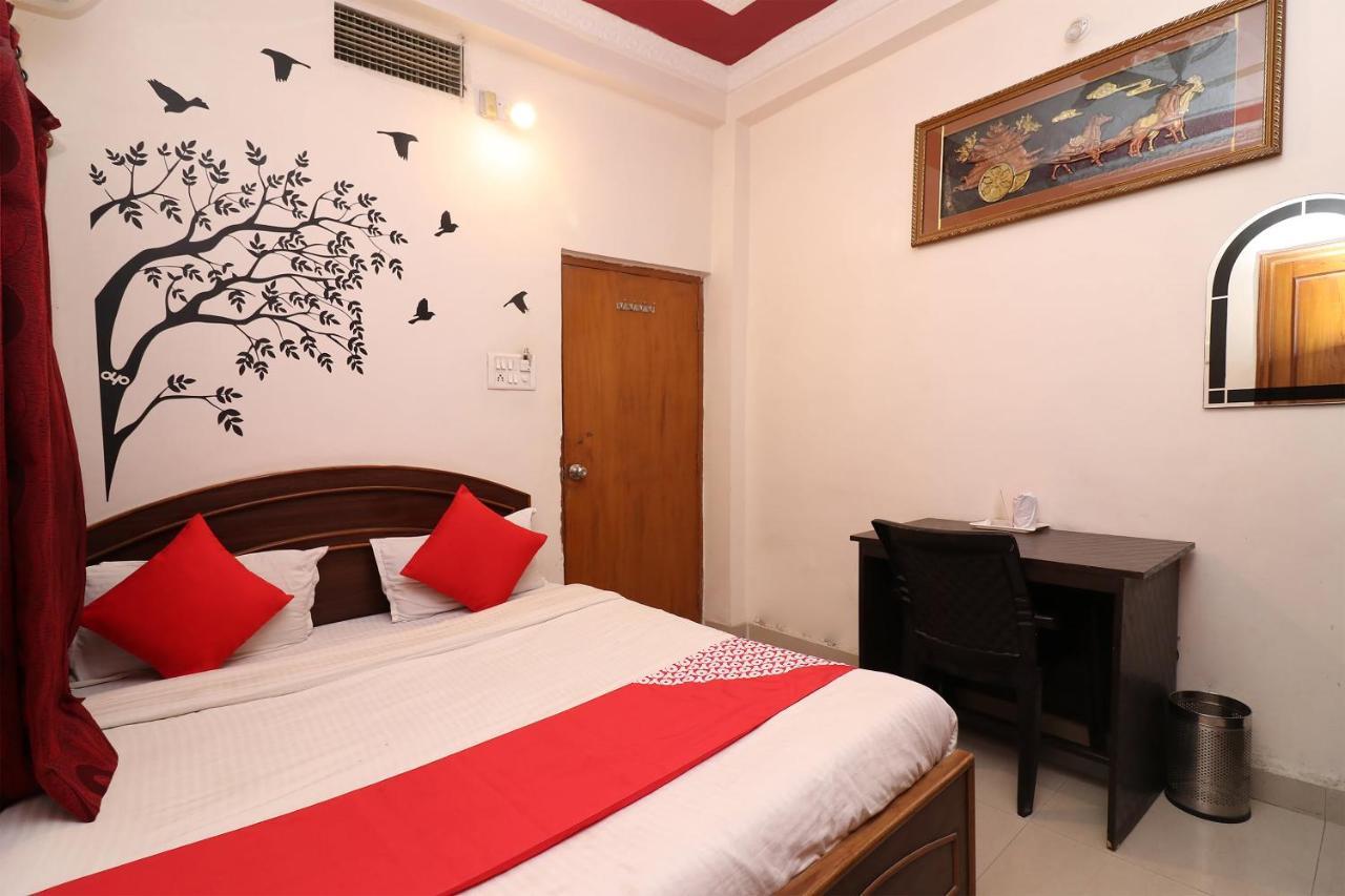 Oyo 1021 Hotel Gayatri Residency Tirath Exteriér fotografie