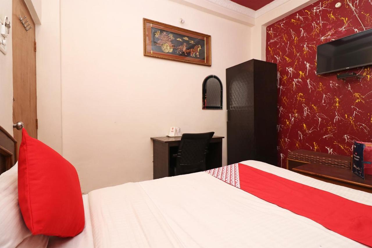 Oyo 1021 Hotel Gayatri Residency Tirath Exteriér fotografie